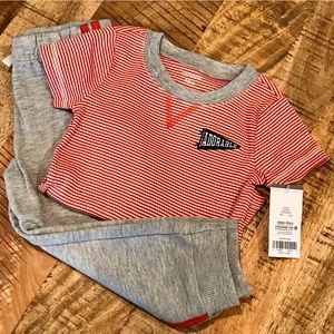 NWT✨ Carter’s 18 Months Boy Onesie & Sweat Pants Outfit
